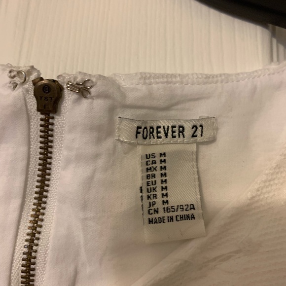 Crop white top Forever21 - Picture 2 of 4